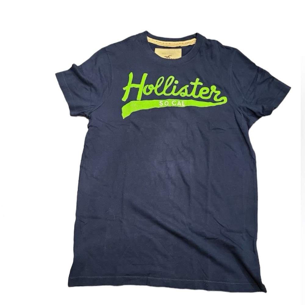 Hollister Shirt w/ logo
